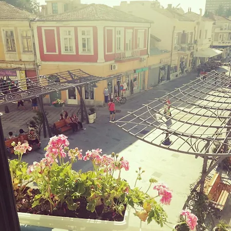 Hotel Plaza 3*